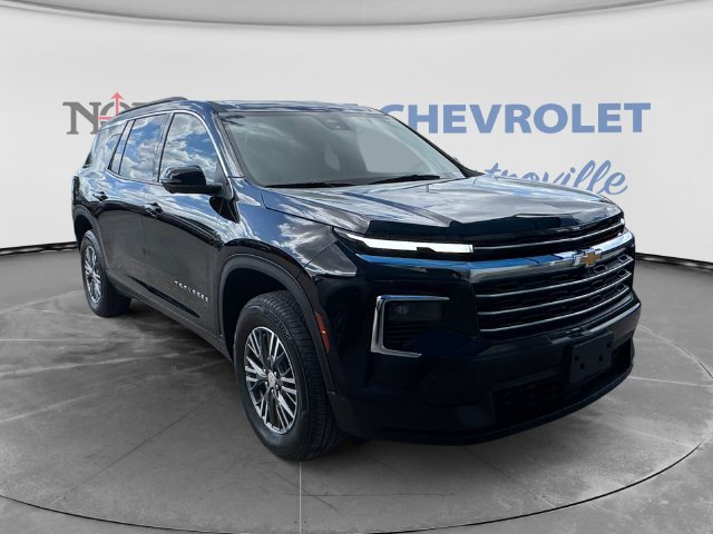 Used 2024 Chevrolet Traverse LT w/ Trailering Package