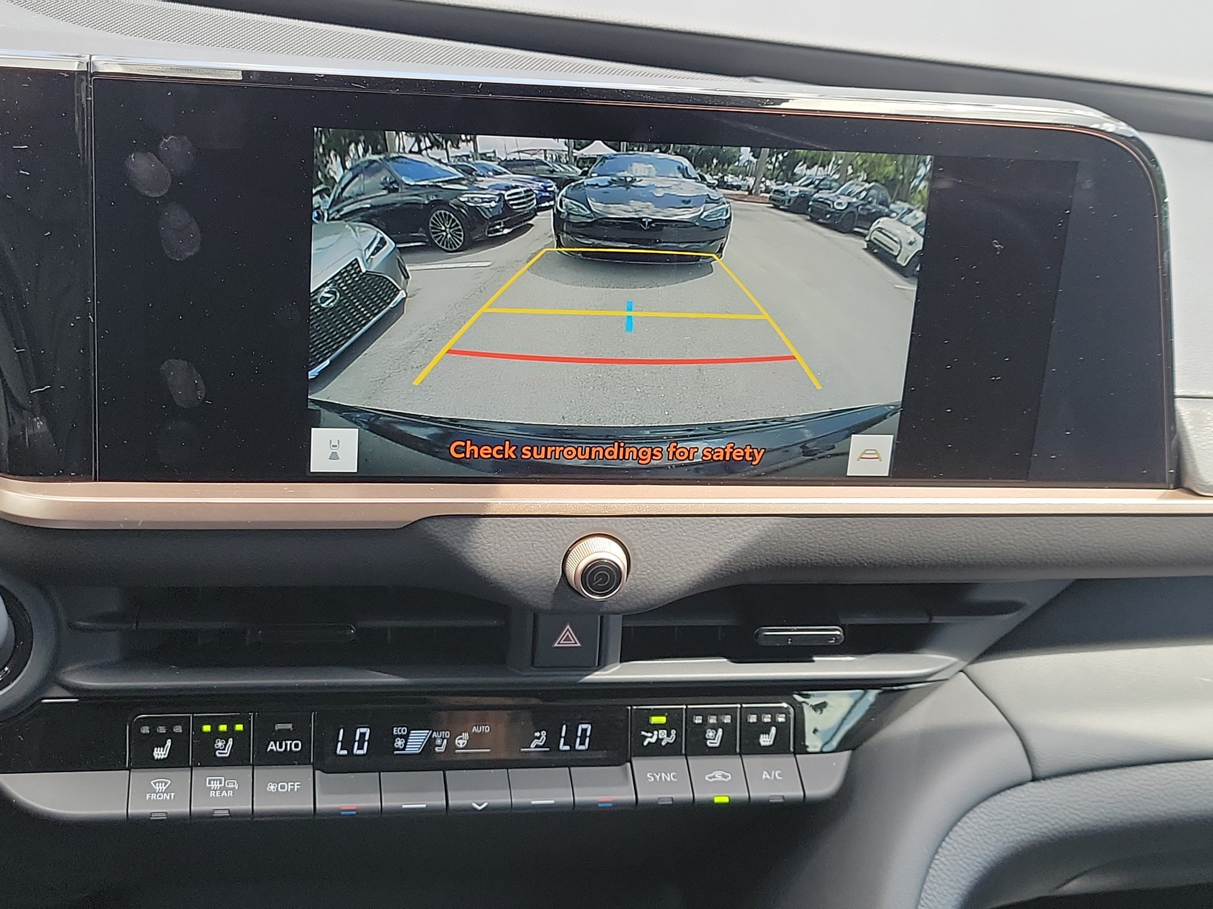 Used 2025 Toyota Crown Signia AWD/4WD image 22