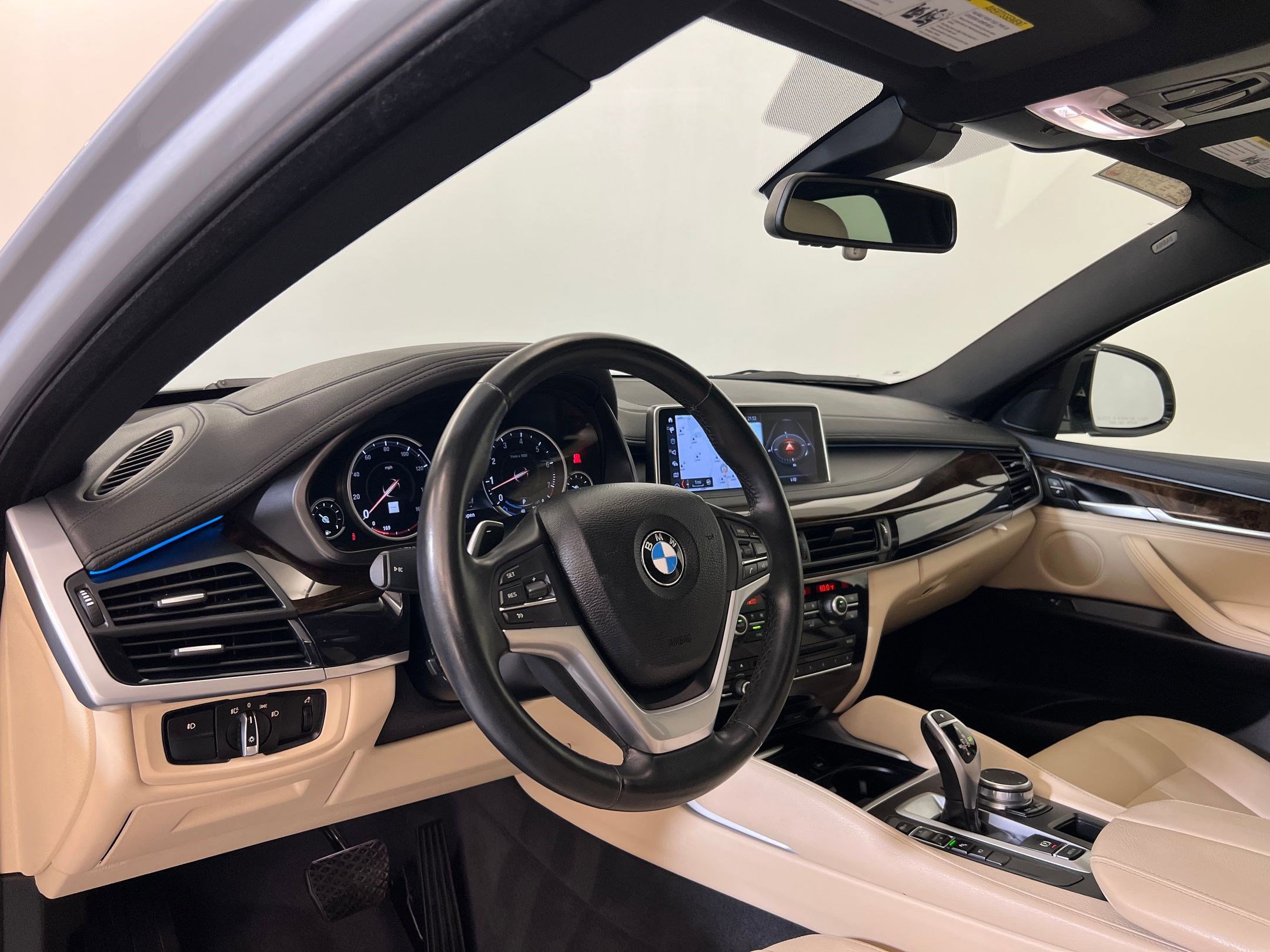 Used 2019 BMW X6 sDrive35i image 4