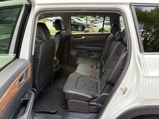 Used 2024 Volkswagen Atlas SE AWD/4WD image 14