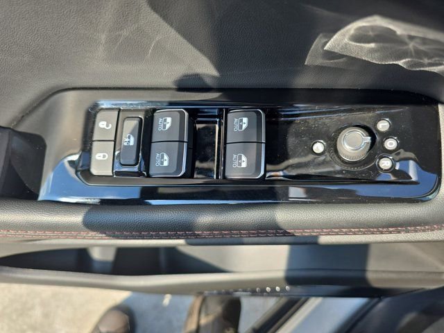 Used 2025 Jeep Wagoneer S Limited image 27