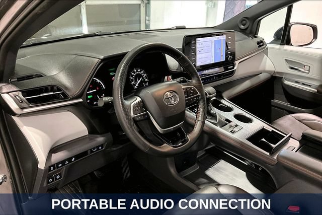 Used 2022 Toyota Sienna XSE AWD/4WD image 23