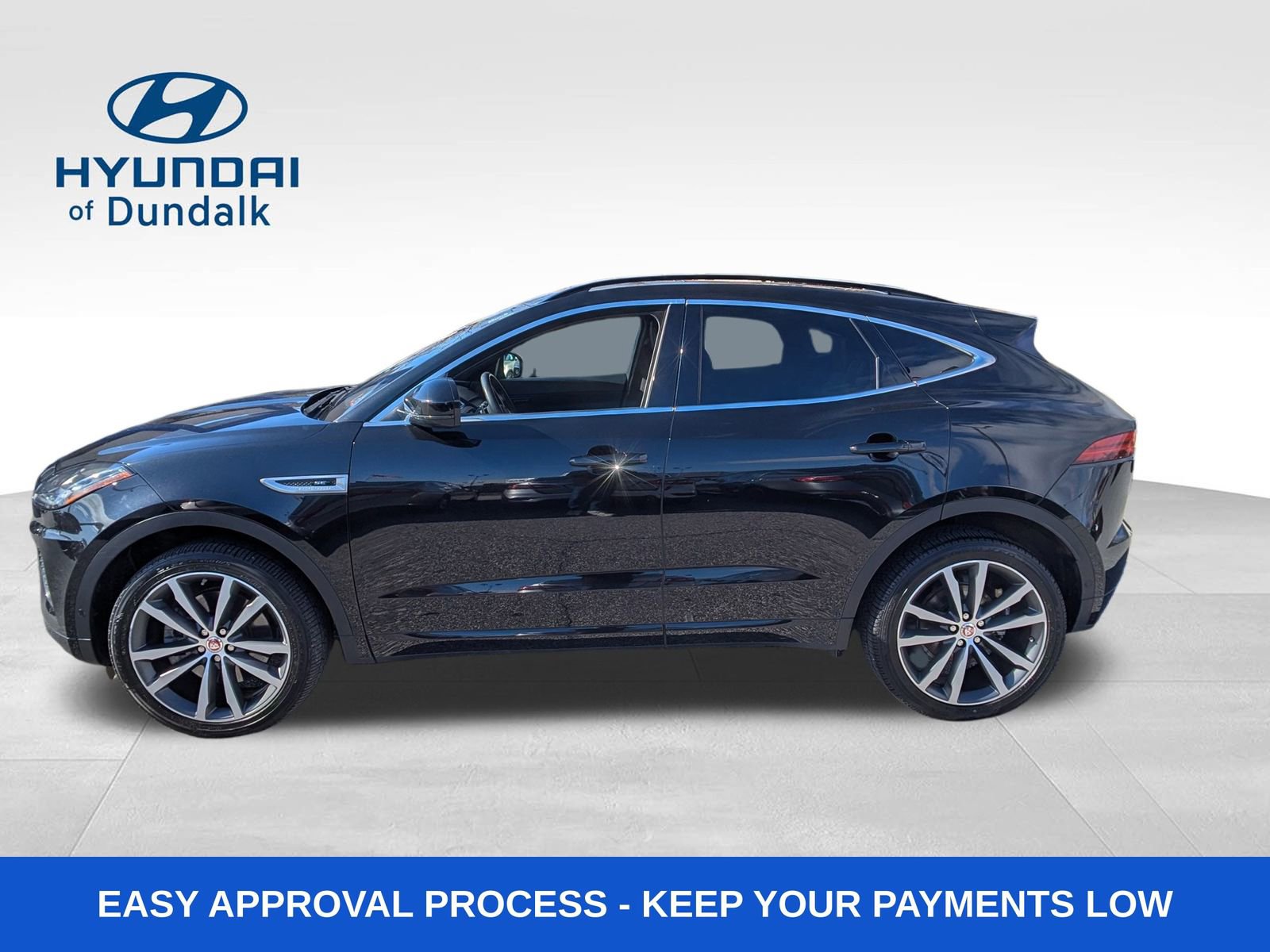 Used 2019 Jaguar E-PACE R-Dynamic SE image 2