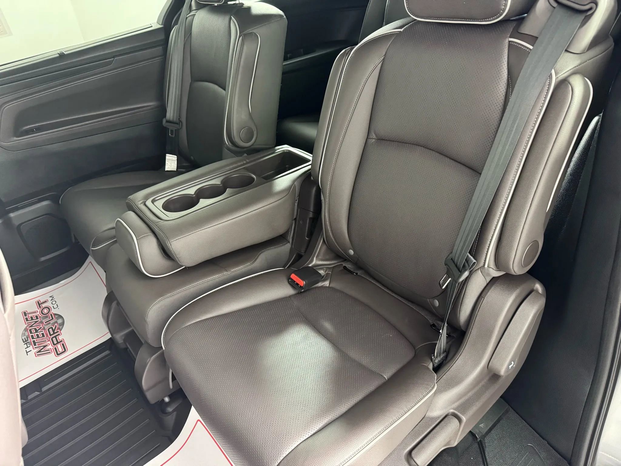 Used 2024 Honda Odyssey Elite image 39