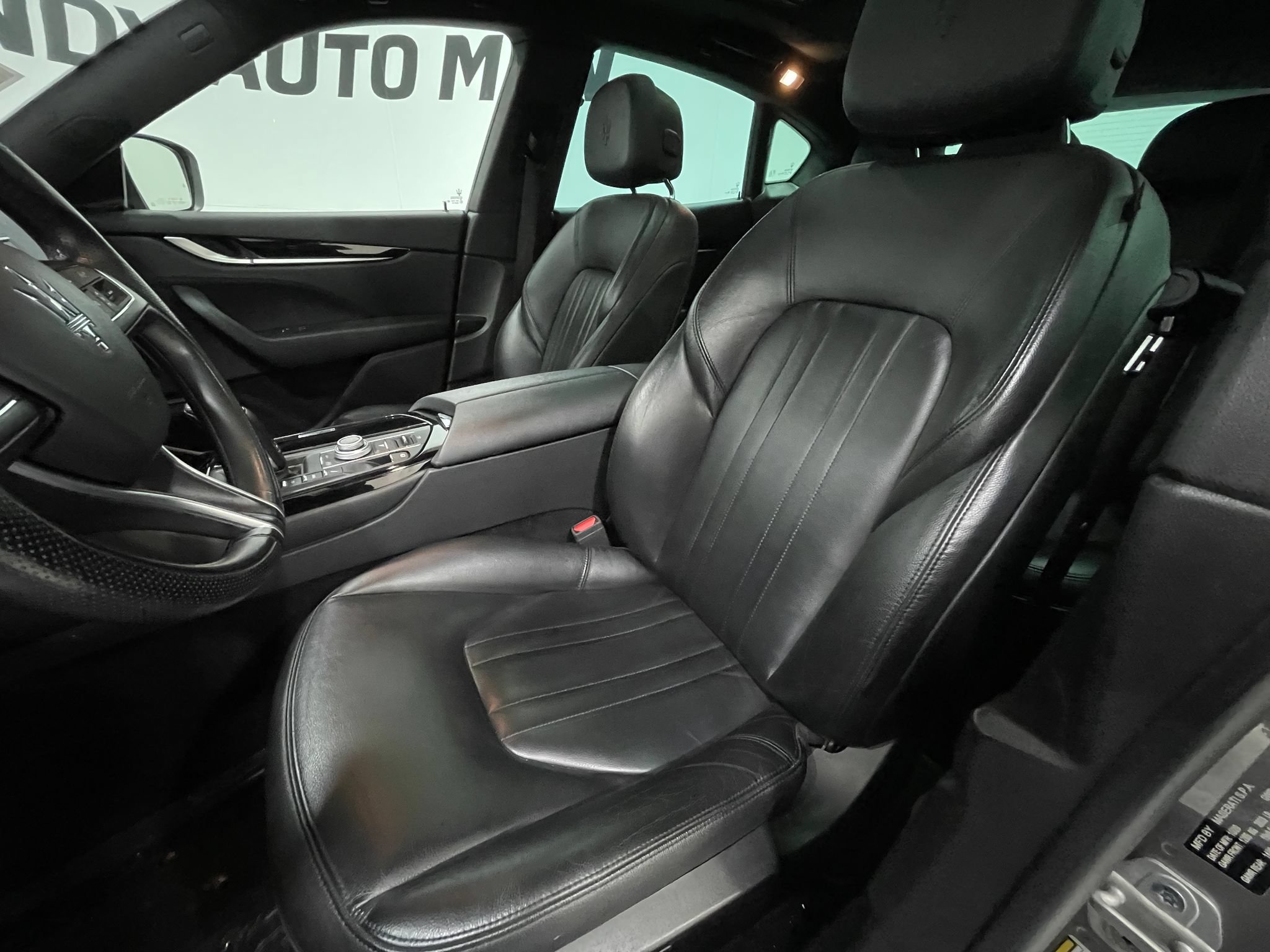 Used 2021 Maserati Levante AWD/4WD image 14