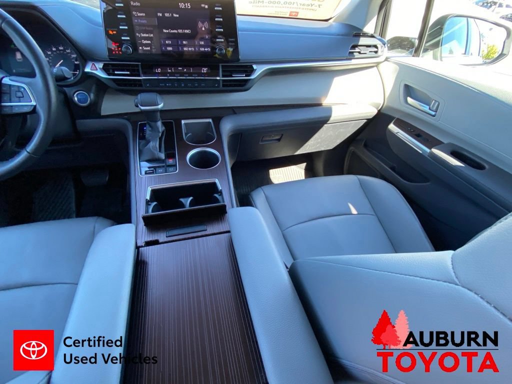 Certified 2023 Toyota Sienna XLE FWD image 30