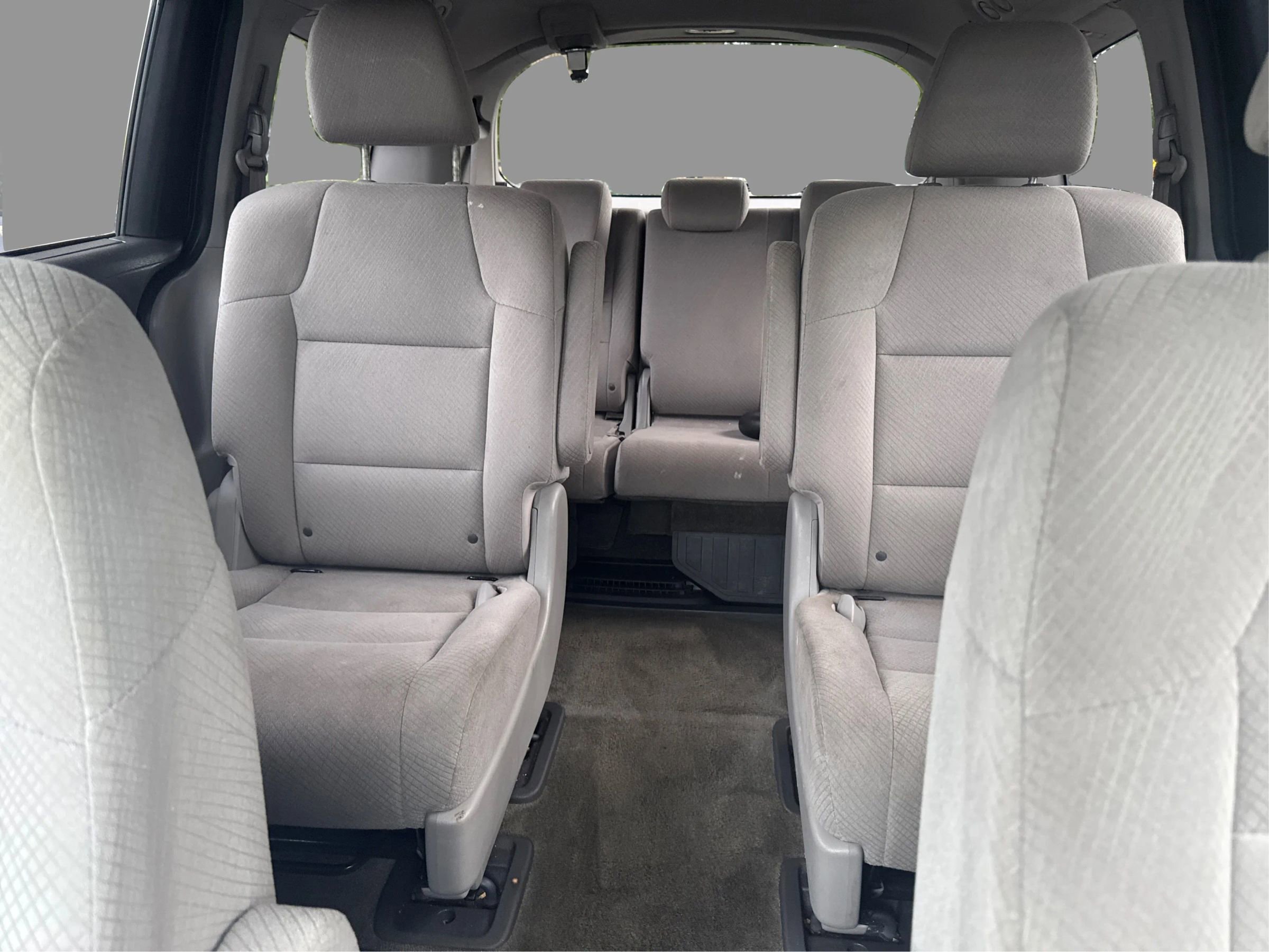 Used 2015 Honda Odyssey LX image 11