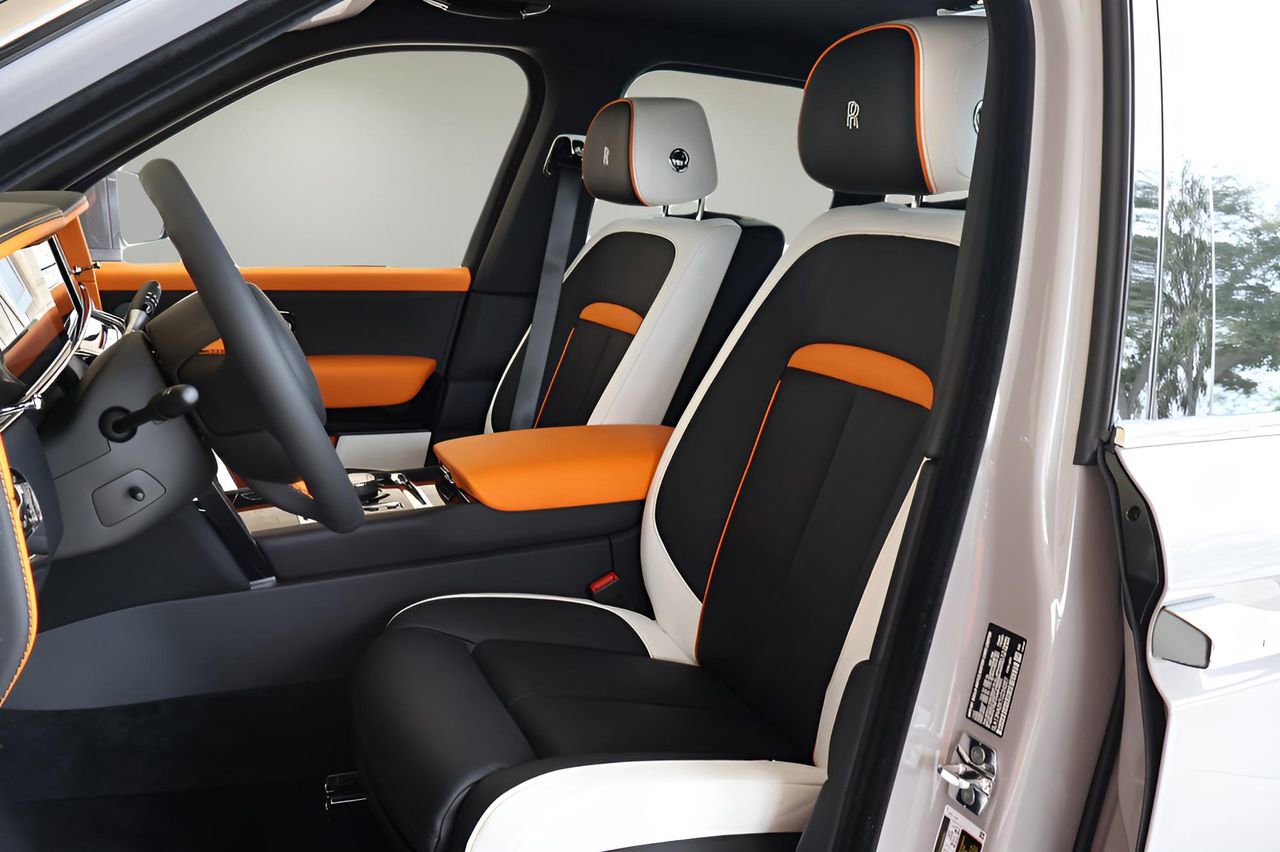 New 2026 Rolls-Royce Cullinan image 14