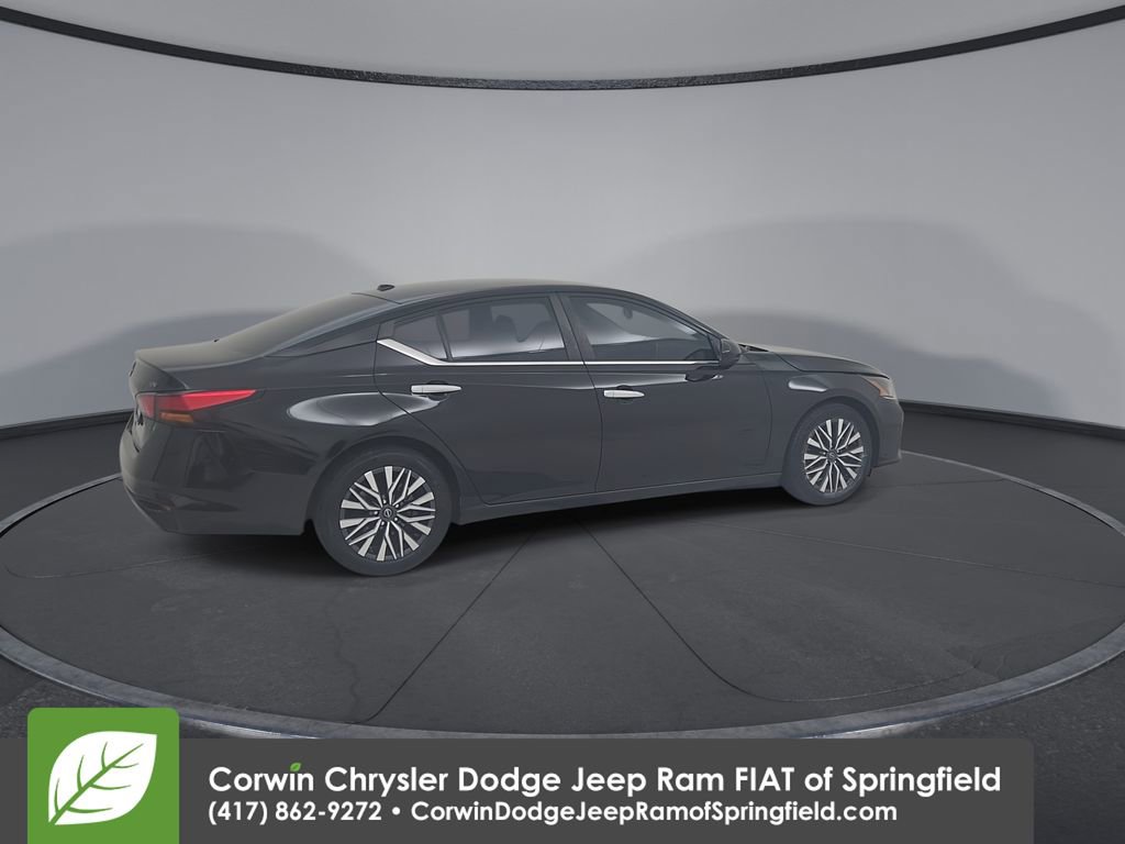 Used 2023 Nissan Altima 2.5 SV image 17