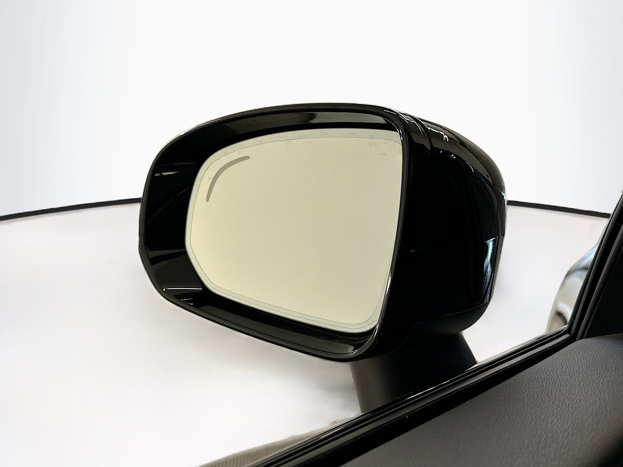 Used 2023 Volvo XC60 B5 Plus w/ Climate Package image 16