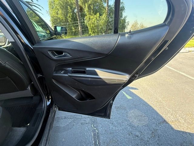 Used 2018 Chevrolet Equinox Premier image 13