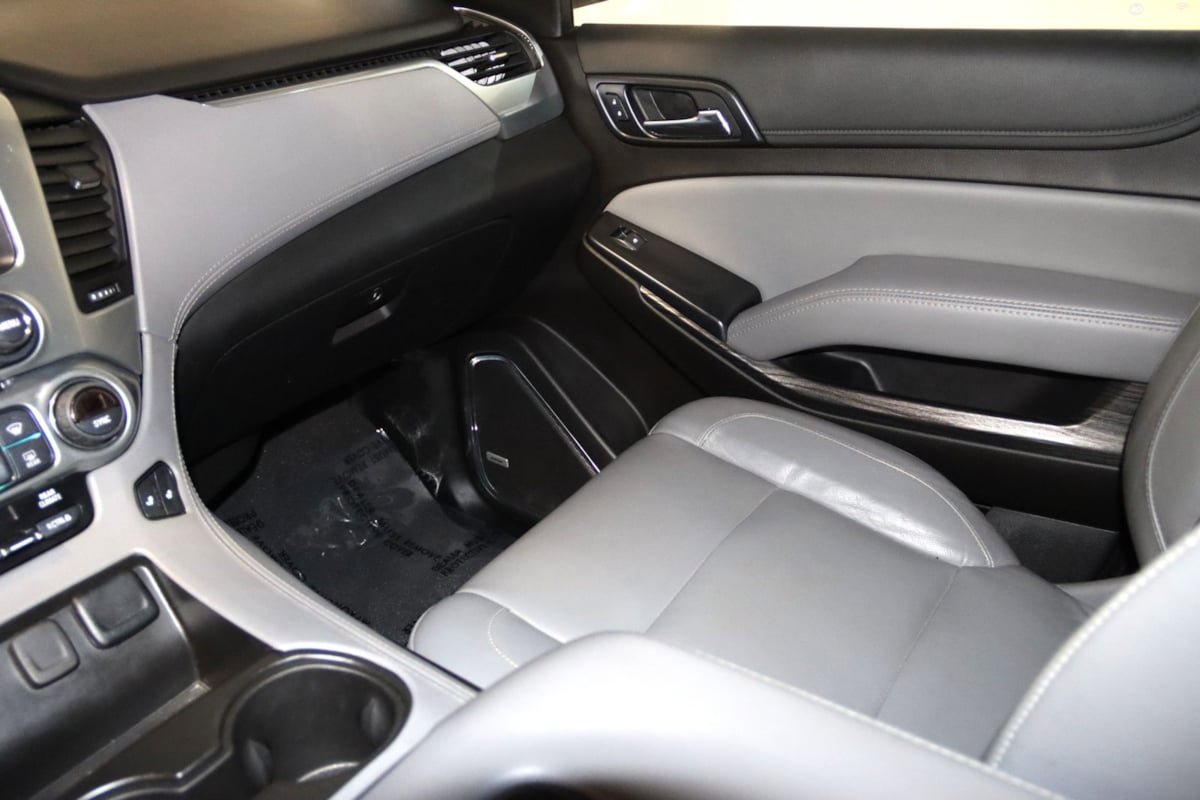 Used 2020 Chevrolet Suburban LT AWD/4WD image 56