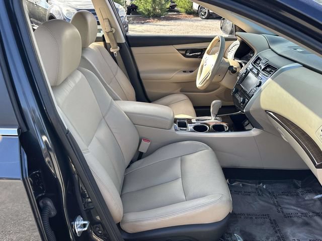Used 2015 Nissan Altima 2.5 SL w/ Technology Package FWD image 21