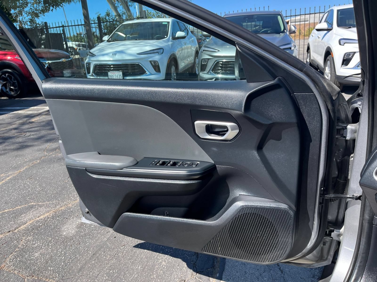 Used 2025 Kia K4 FWD image 18
