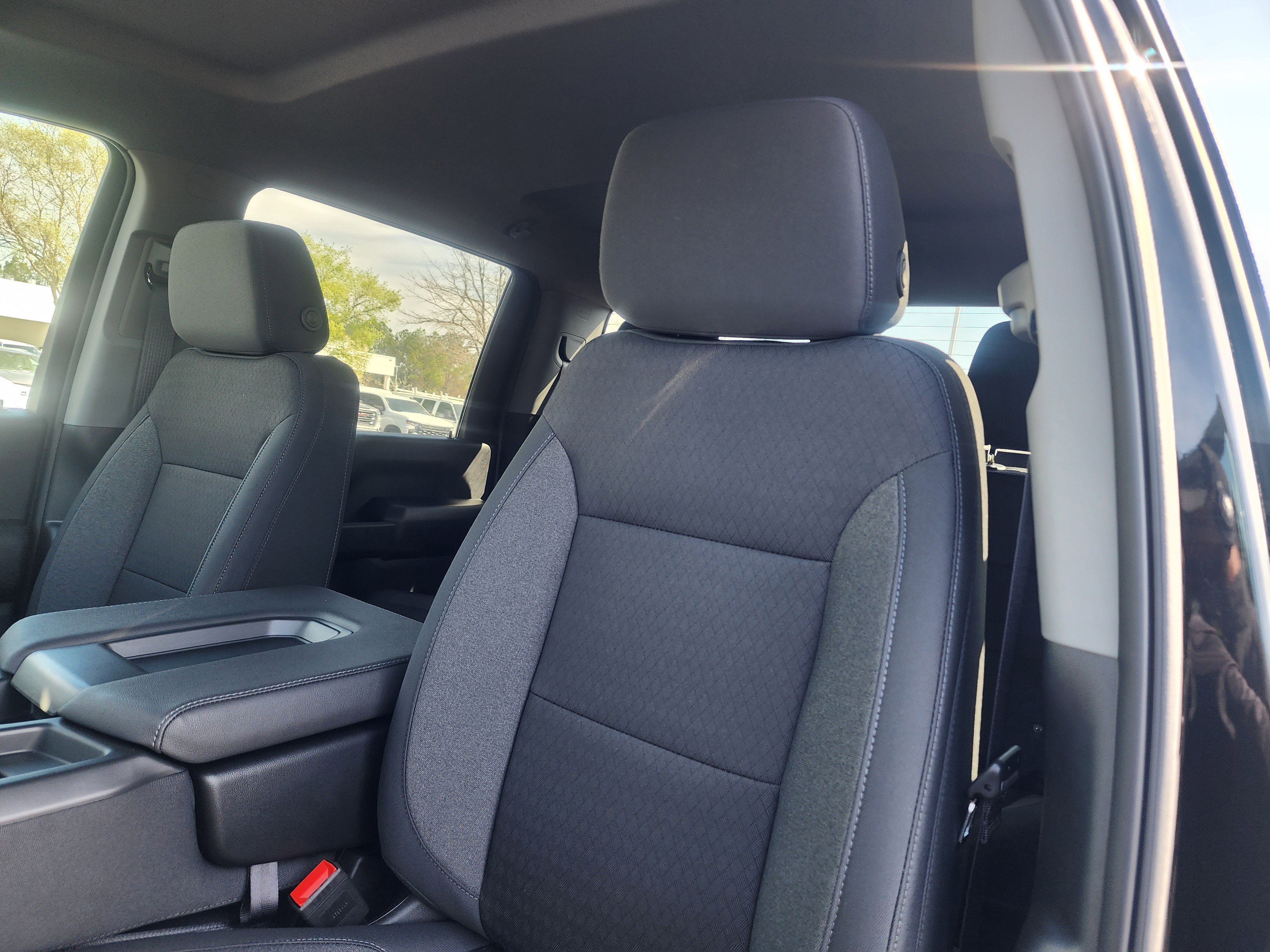 New 2025 Chevrolet Silverado 2500 Custom w/ Custom Value Package image 23