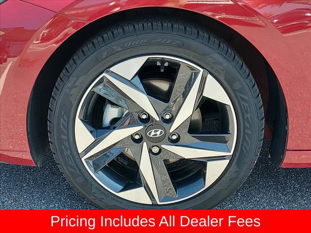 Used 2023 Hyundai Elantra SEL w/ Convenience Package FWD image 16