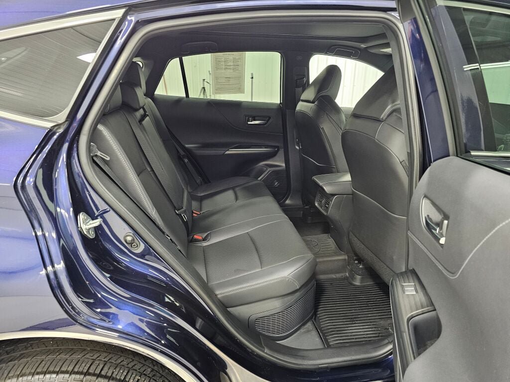 Used 2024 Toyota Venza Limited AWD/4WD image 16