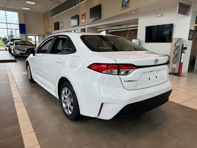 New 2026 Toyota Corolla LE FWD image 5
