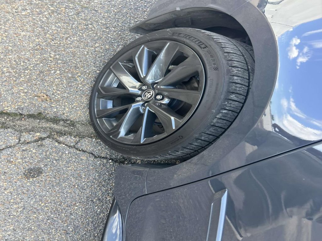 Used 2025 Toyota Corolla SE image 13