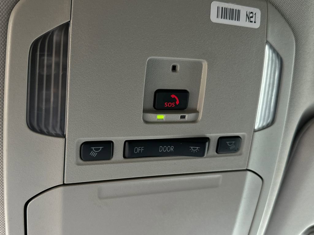 Used 2024 Toyota Highlander LE image 30