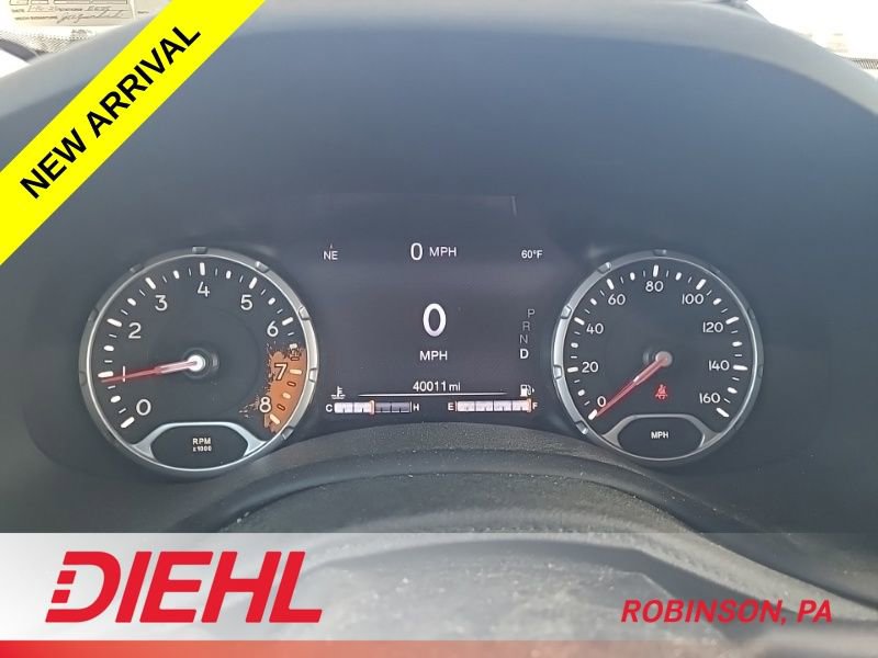 Used 2016 Jeep Renegade Trailhawk w/ Cold Weather Group image 12