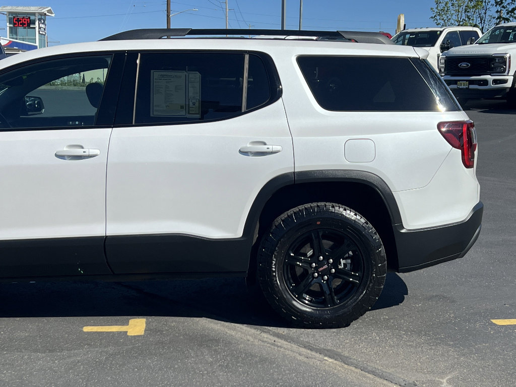 Used 2023 GMC Acadia AT4 w/ Trailering Package AWD/4WD image 12