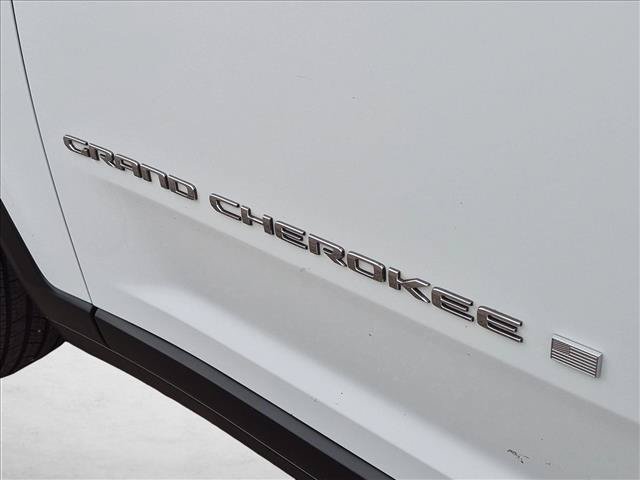 Used 2023 Jeep Grand Cherokee L Limited w/ Luxury Tech Group II AWD/4WD image 11
