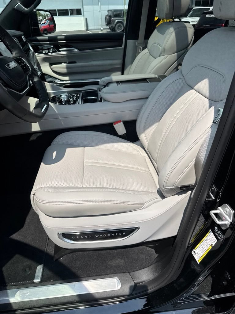 New 2026 Jeep Grand Wagoneer Summit w/ Premium Group III AWD/4WD image 9