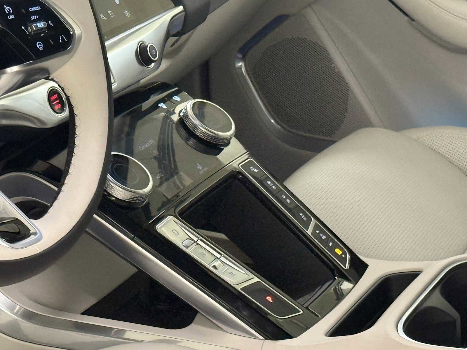 Used 2024 Jaguar I-PACE R-Dynamic HSE image 21