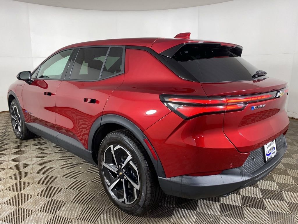 Used 2026 Chevrolet Equinox EV LT image 8