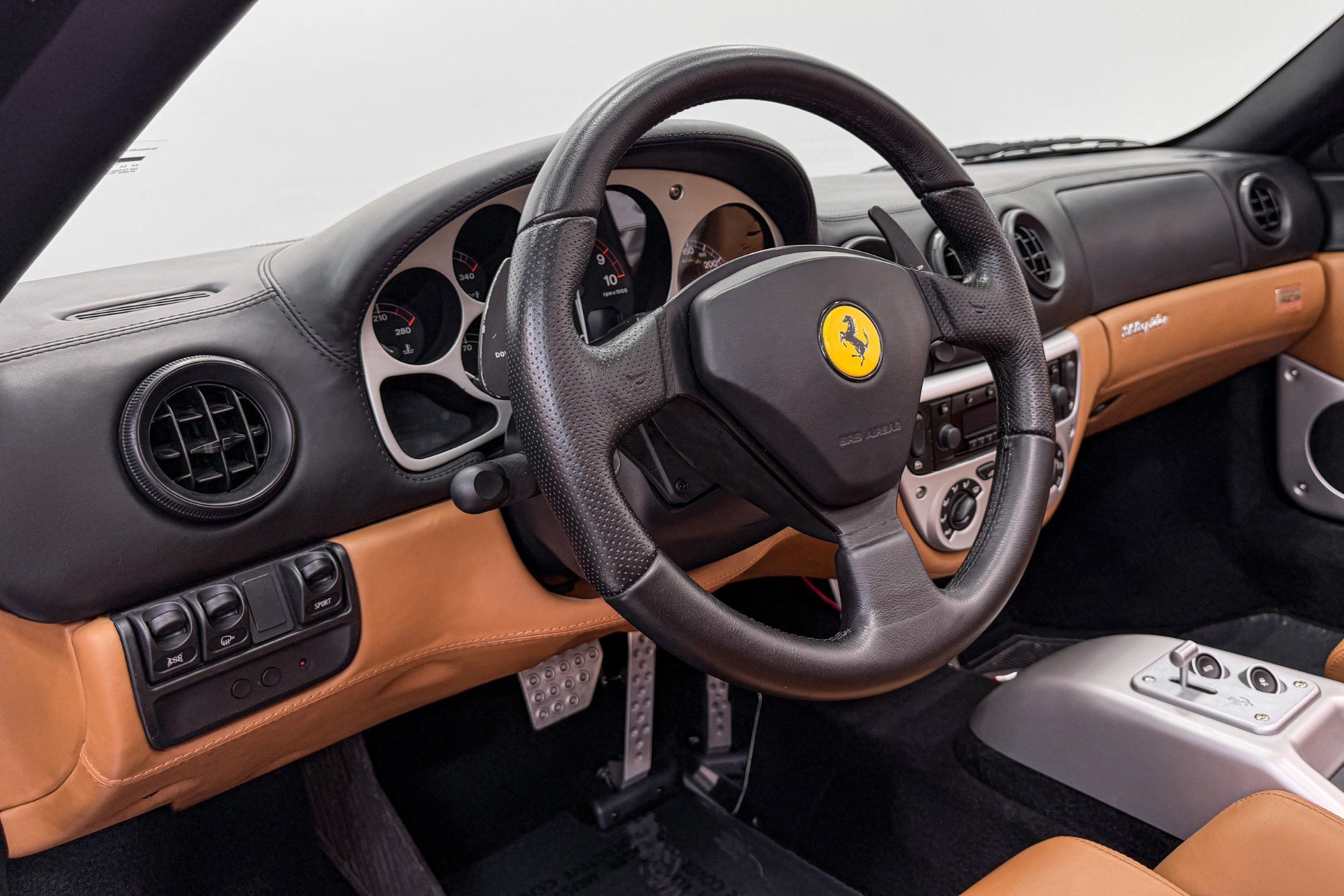 Used 2004 Ferrari 360 Spider RWD image 13