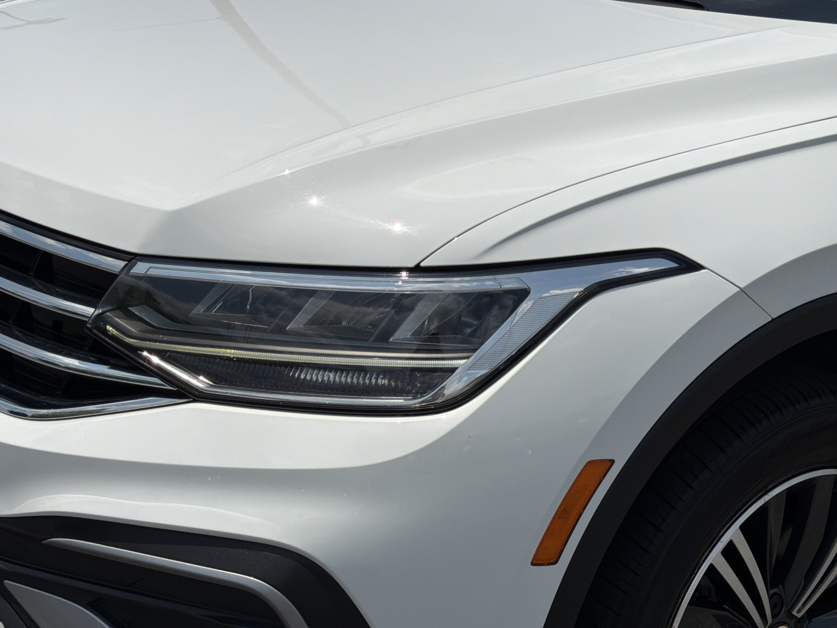 Used 2024 Volkswagen Tiguan Wolfsburg Edition AWD/4WD image 28
