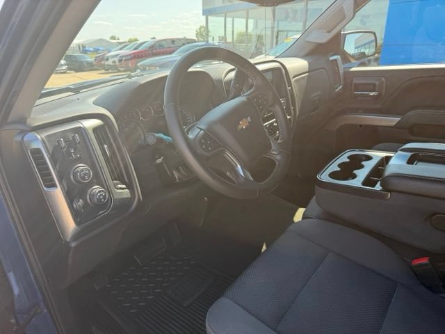 Used 2018 Chevrolet Silverado 1500 LT w/ All Star Edition AWD/4WD image 12