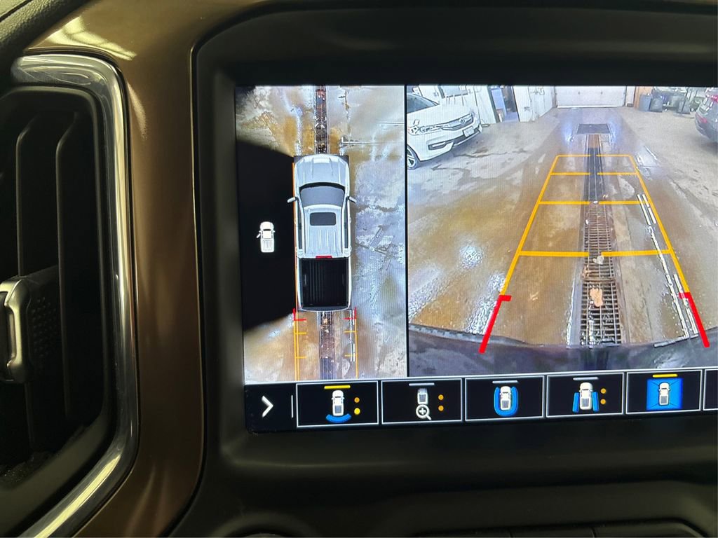 Used 2021 Chevrolet Silverado 1500 High Country image 36