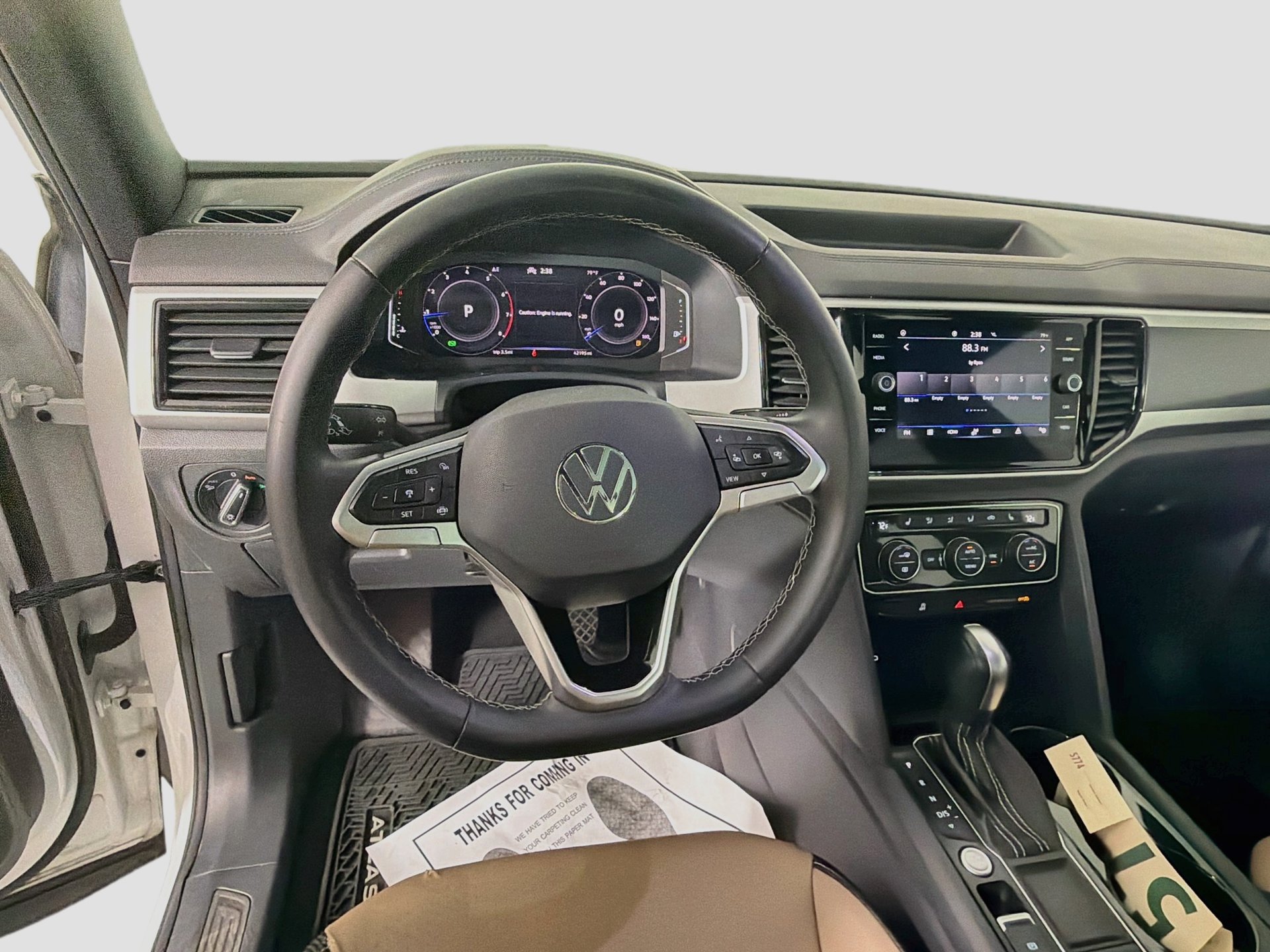 Used 2022 Volkswagen Atlas Cross Sport SE FWD image 11