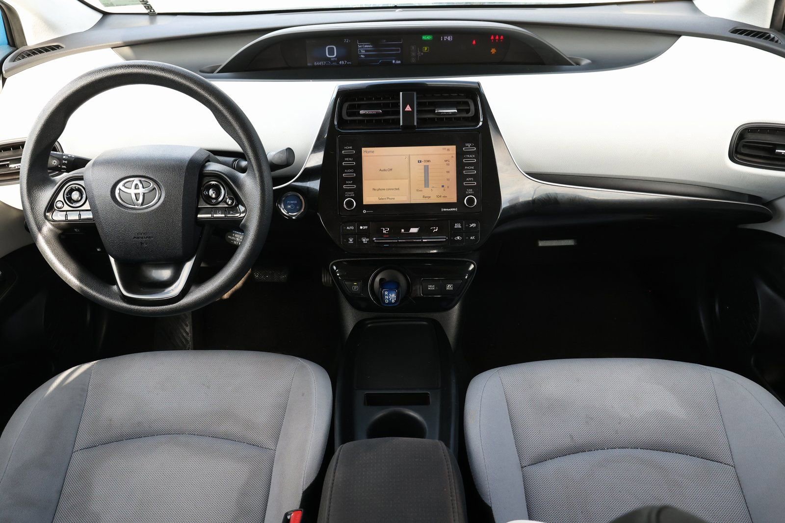 Used 2022 Toyota Prius L Eco image 2