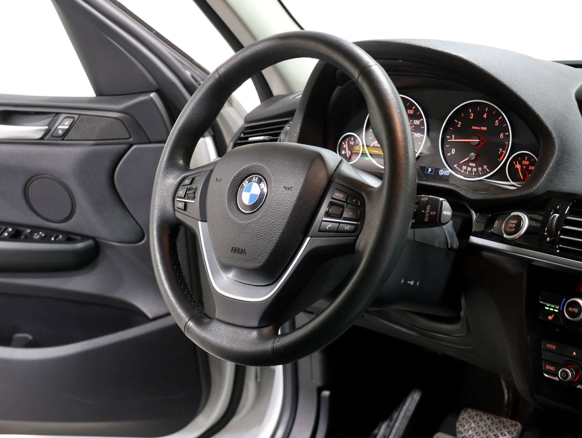 Used 2017 BMW X3 xDrive28i image 19