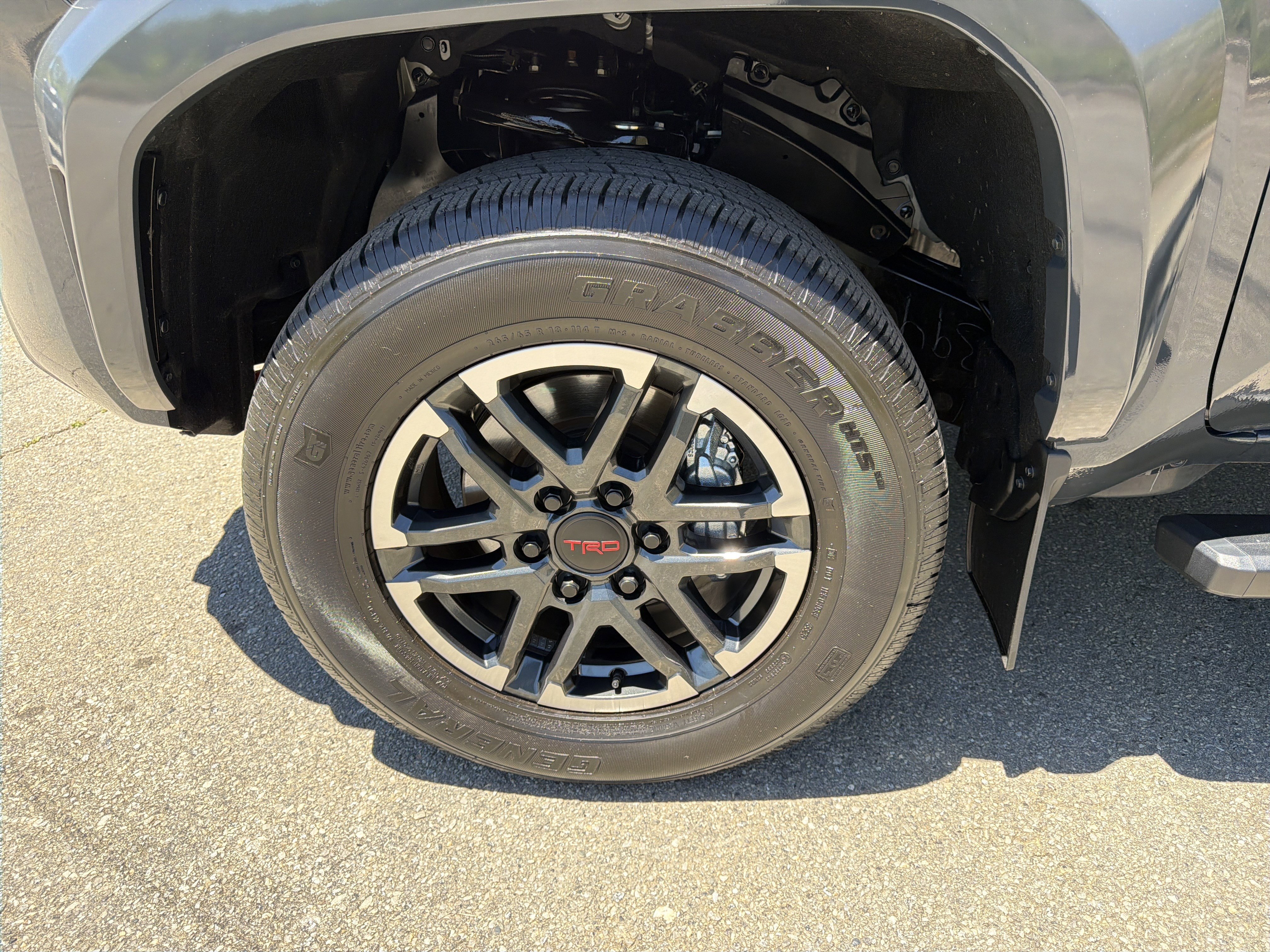 Used 2025 Toyota Tacoma TRD Sport RWD image 11