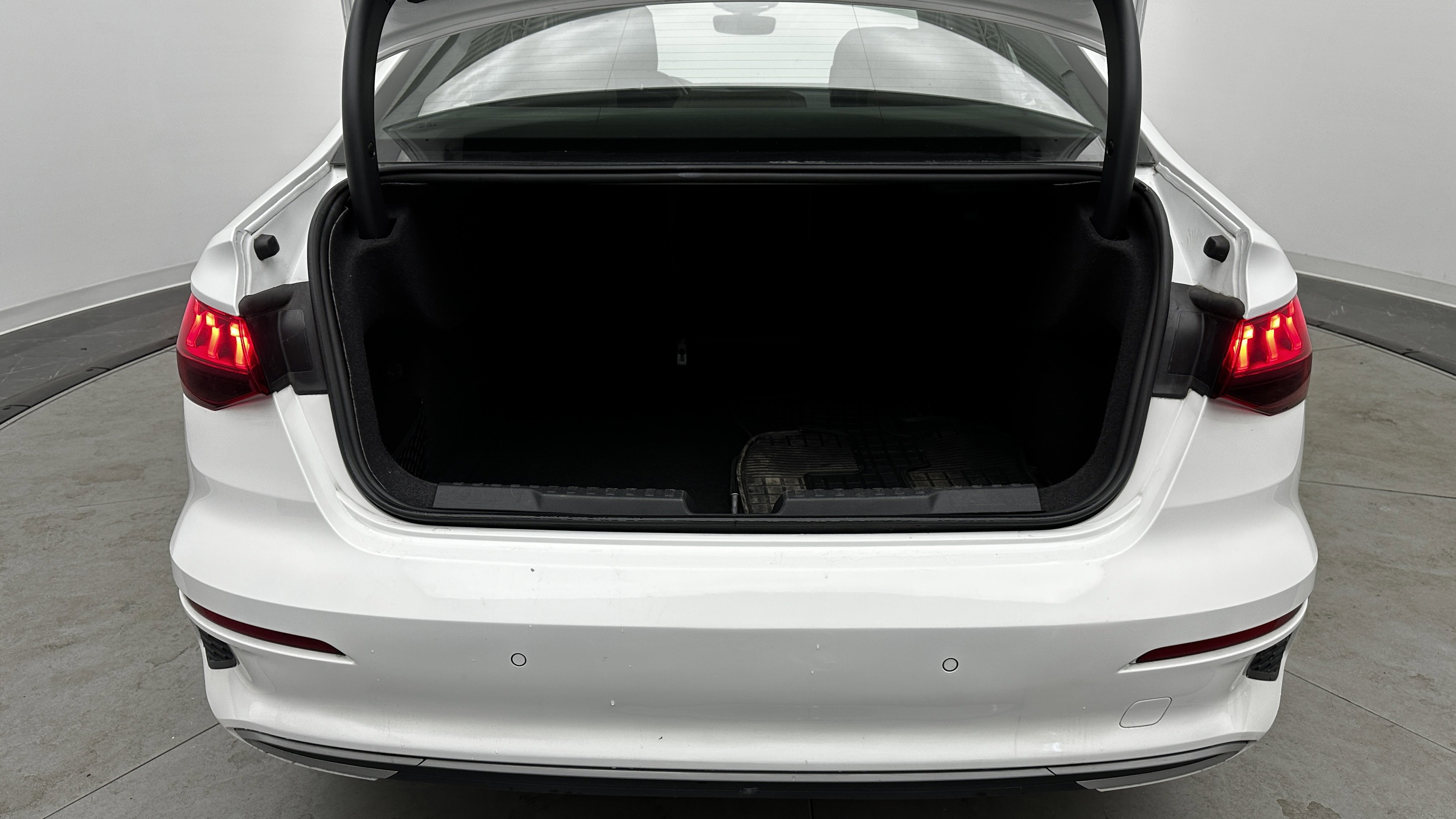 Used 2023 Audi A3 2.0T Premium image 33