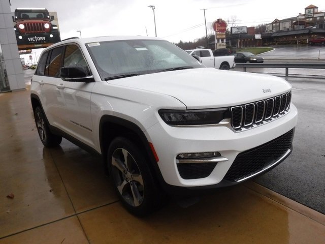New 2025 Jeep Grand Cherokee Limited w/ MOPAR Finishing Package image 6