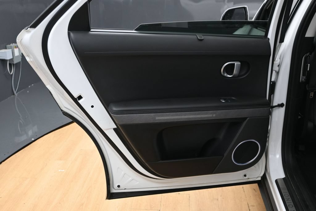 Used 2024 Hyundai Ioniq 5 Limited AWD/4WD image 30