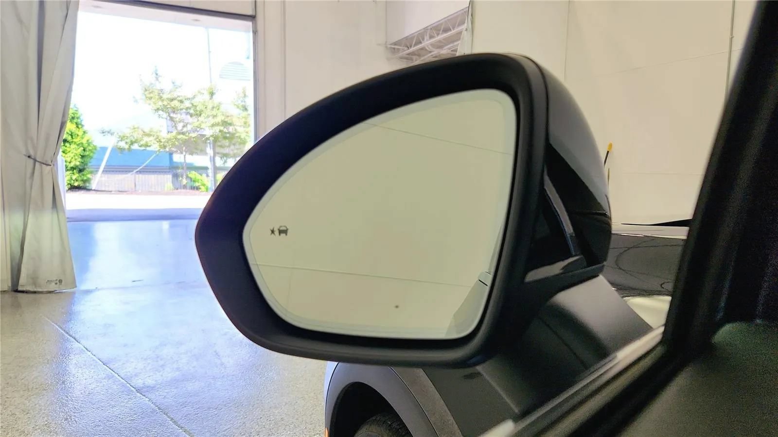 Used 2024 Buick Envision Preferred AWD/4WD image 23