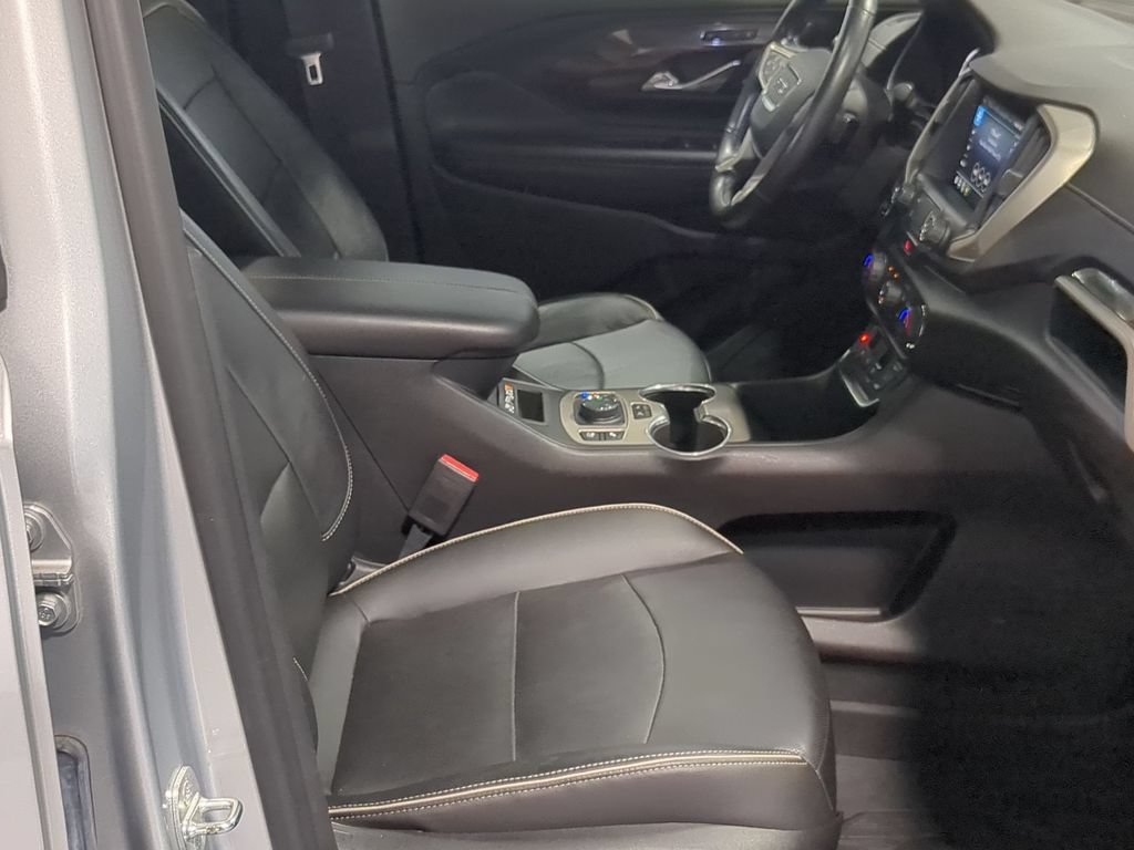 Used 2020 GMC Terrain Denali w/ Denali Premium Package AWD/4WD image 27