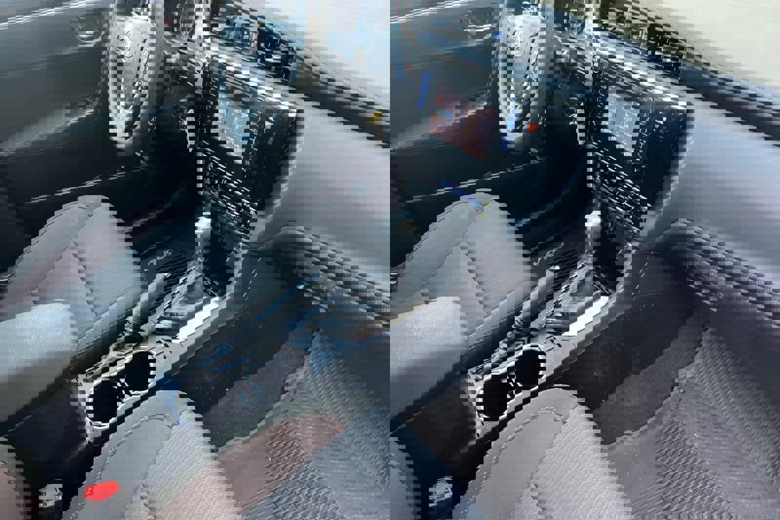 Used 2017 Toyota Corolla LE image 15