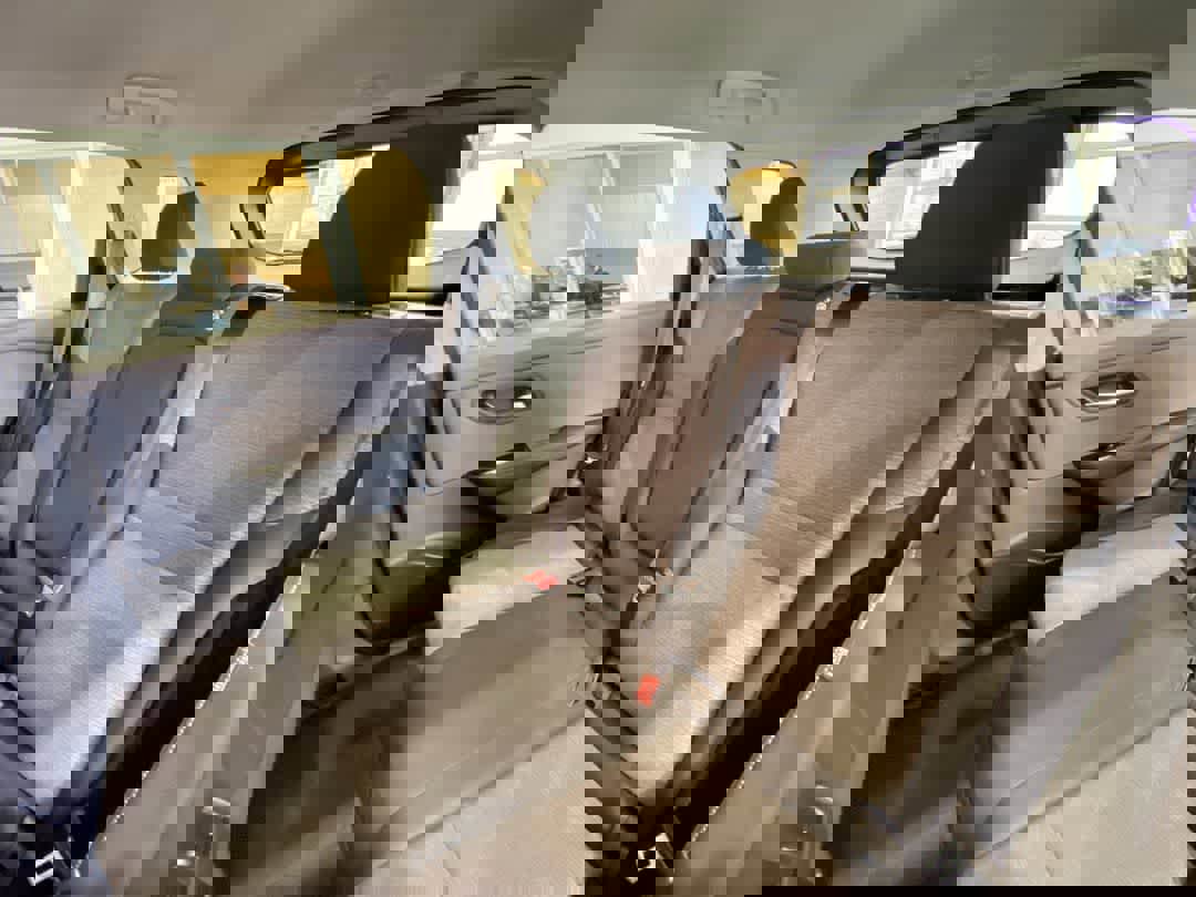 Used 2022 Nissan Rogue SV image 24