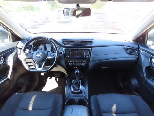 Used 2018 Nissan Rogue SV AWD/4WD image 17
