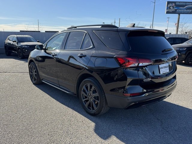 Used 2022 Chevrolet Equinox RS w/ RS Leather Package image 4