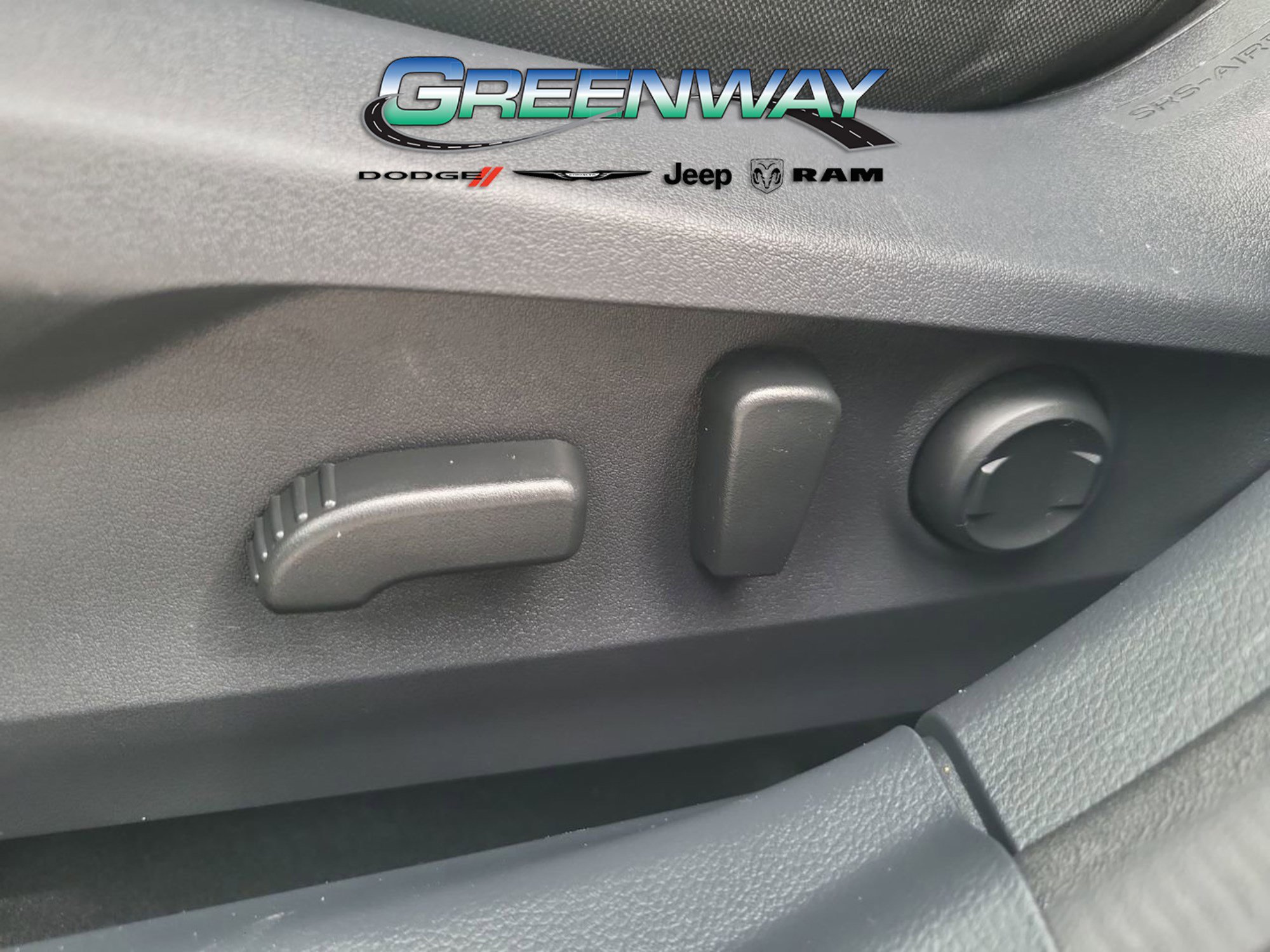 Used 2025 Subaru Outback Premium image 17