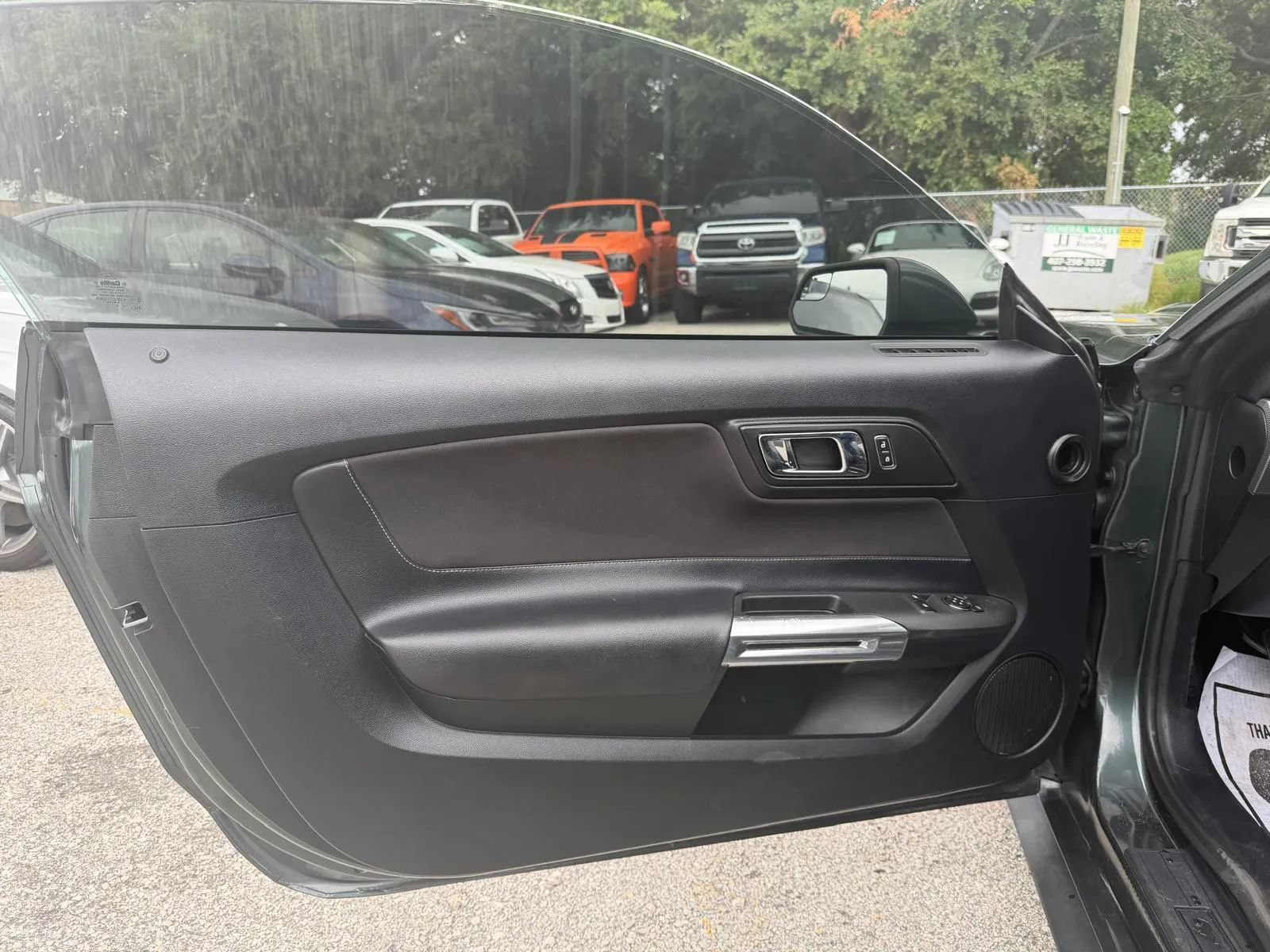 Used 2016 Ford Mustang GT RWD image 12