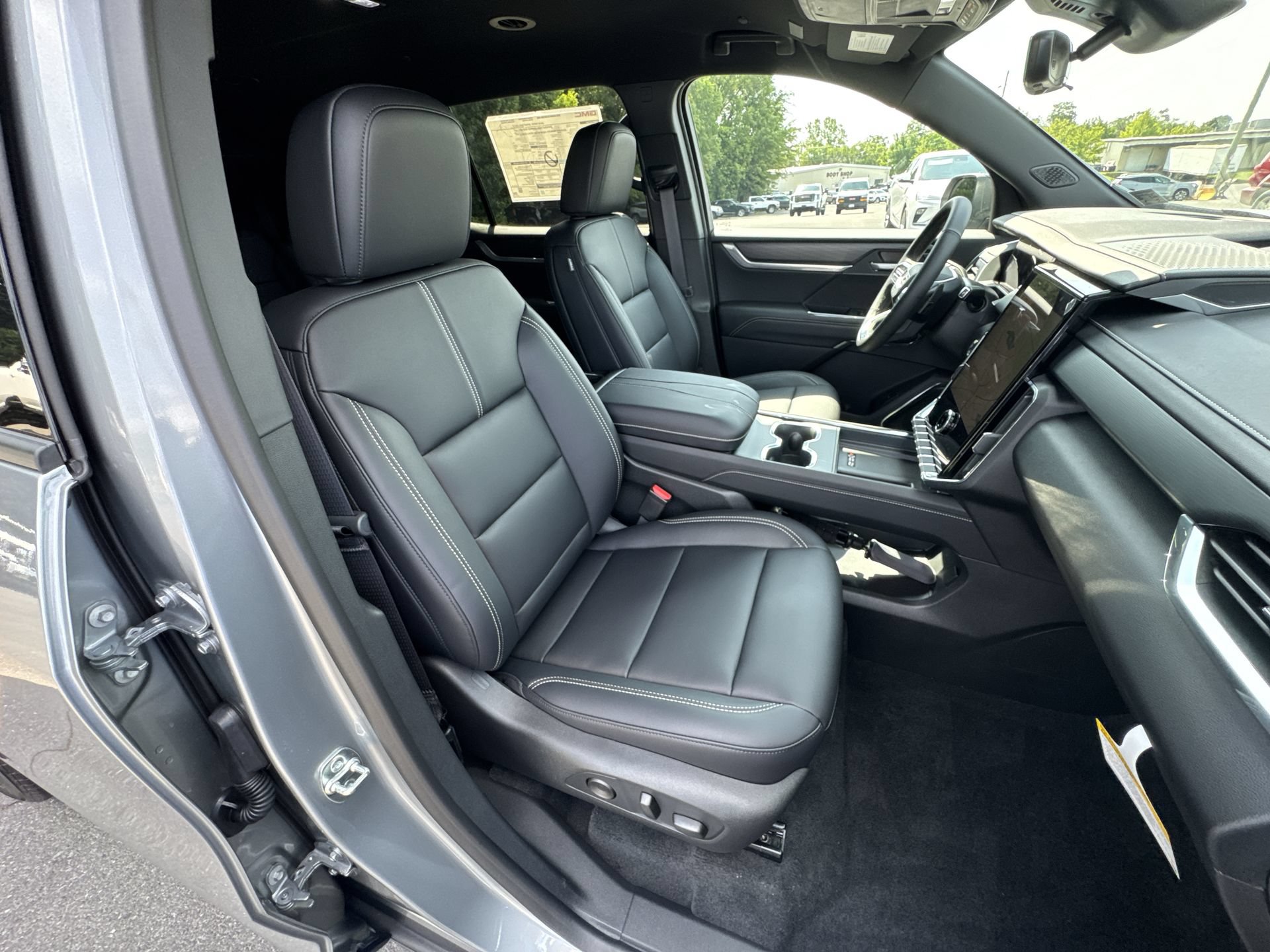 New 2026 GMC Acadia Elevation w/ Elevation Premium Package AWD/4WD image 26
